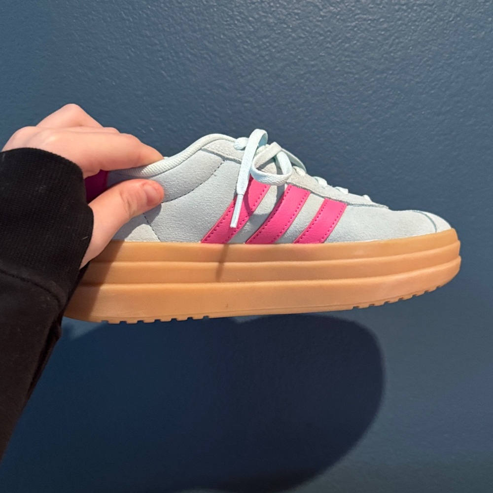 Adidas Women's Sneakers with Pink Stripes and Tan Sole